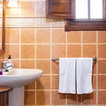 Villa Con Piscina Climatizada Y Jardin En Icod De Vinos - Es-279-18 *