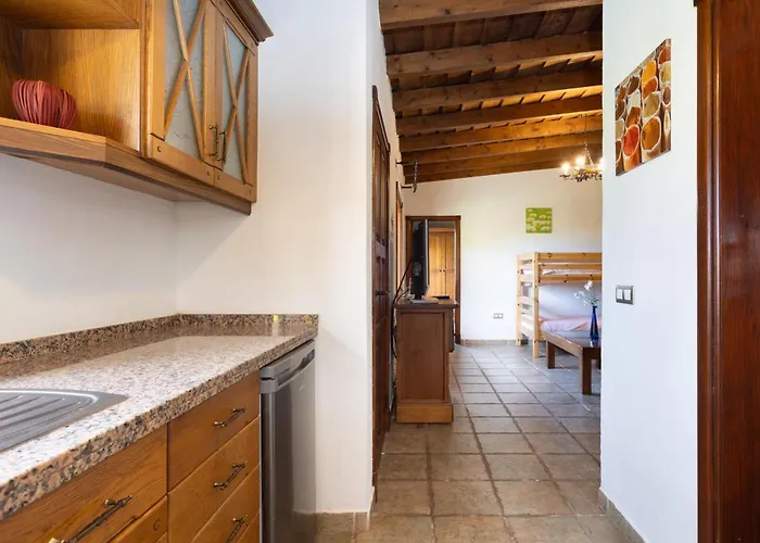 Villa Con Piscina Climatizada Y Jardin En Icod De Vinos - Es-279-18 *